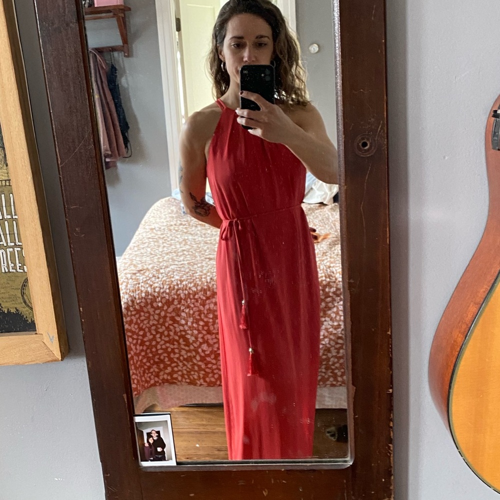 🦋 4 for $20! 🌼

Maxi White House Black Market Dress